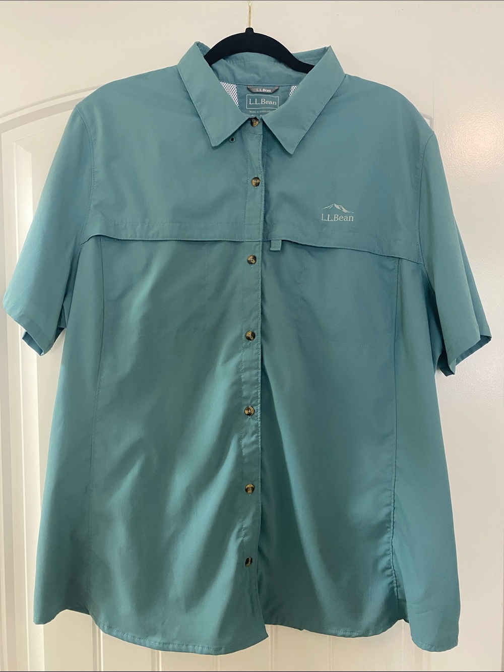 L.L. Bean Women’s Tropicwear Short-Sleeve Button-Down Shirt — Seafoam